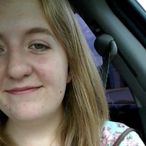 Looking to buy and sell clothes for a cheap price